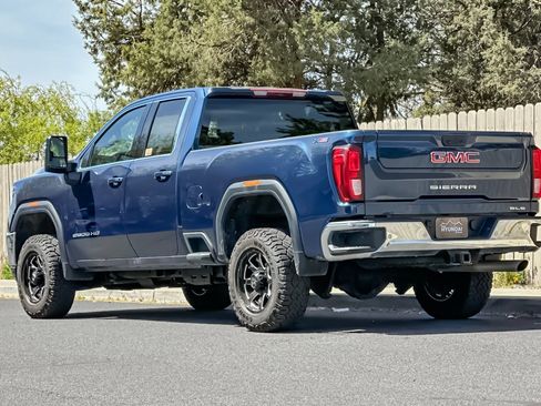 Used 2022 GMC Sierra 2500 SLE w/ X31 Off-Road Package AWD/4WD image 6