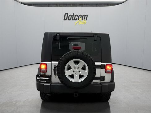 Used 2009 Jeep Wrangler X image 9