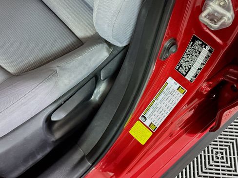 Used 2021 Toyota Corolla SE FWD image 13