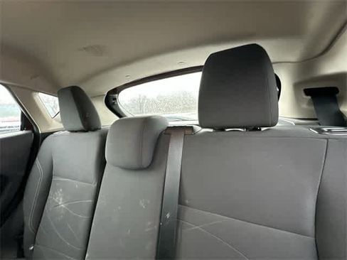 Used 2015 Ford Fiesta SE image 13