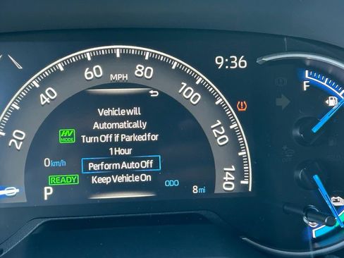 Used 2025 Toyota RAV4 SE w/ Weather & Moonroof Package image 16