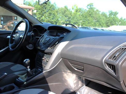 Used 2014 Ford Focus ST image 18