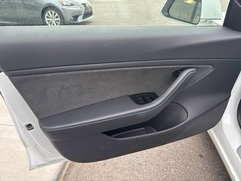 Used 2018 Tesla Model 3 Long Range image 8