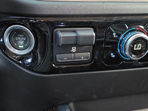 Used 2025 GMC Sierra 1500 Elevation w/ X31 Off-Road Package image 24