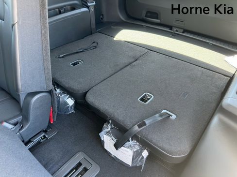 New 2026 Kia Sorento S FWD image 22
