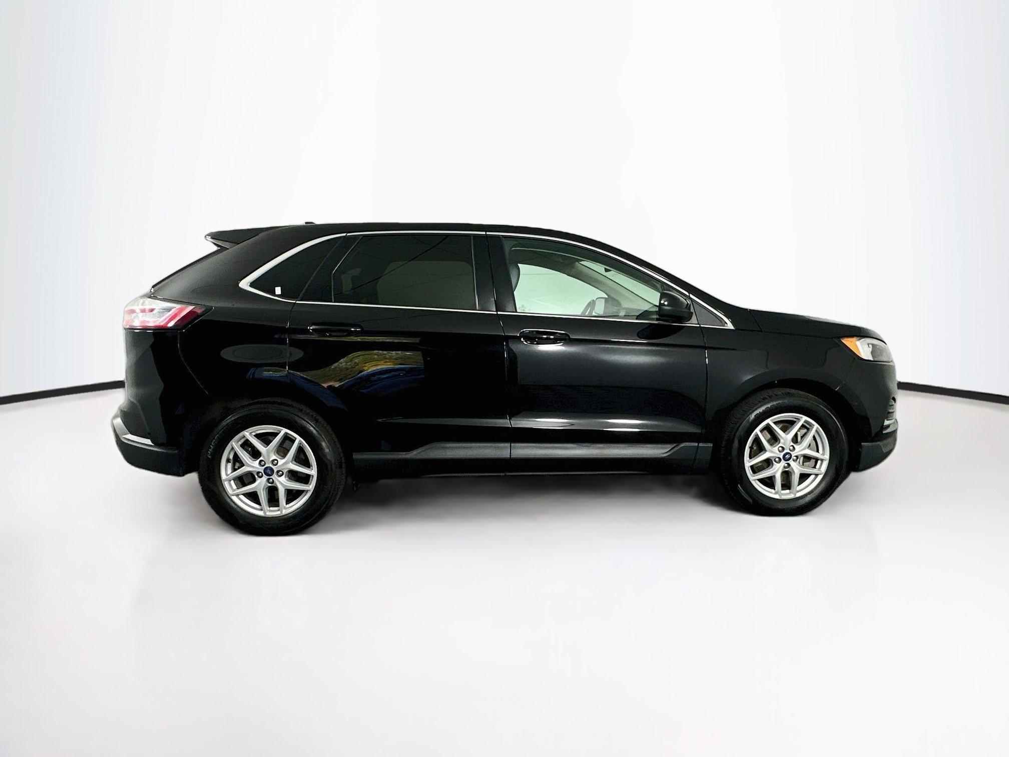 Used 2022 Ford Edge SEL AWD/4WD image 10