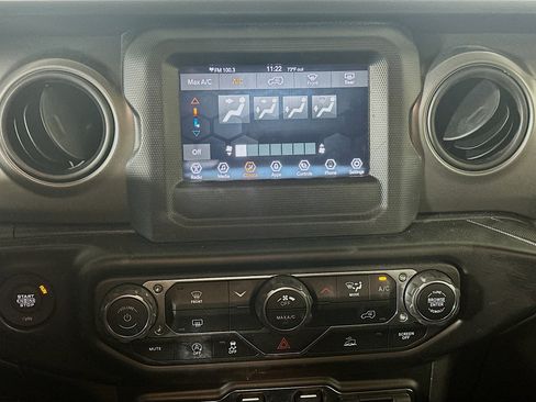 Used 2022 Jeep Wrangler Sport S AWD/4WD image 23