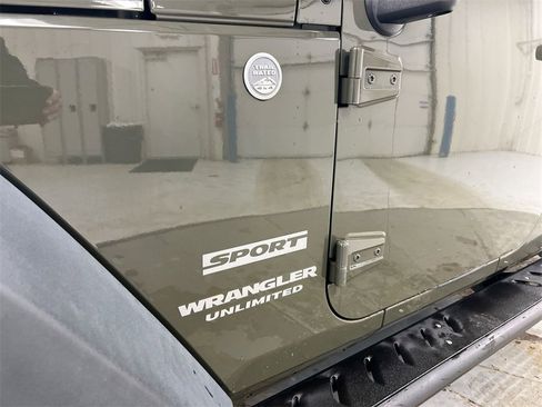 Used 2015 Jeep Wrangler Unlimited Sport w/ Quick Order Package 24S image 23