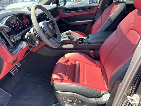 Used 2025 Porsche Cayenne GTS image 14