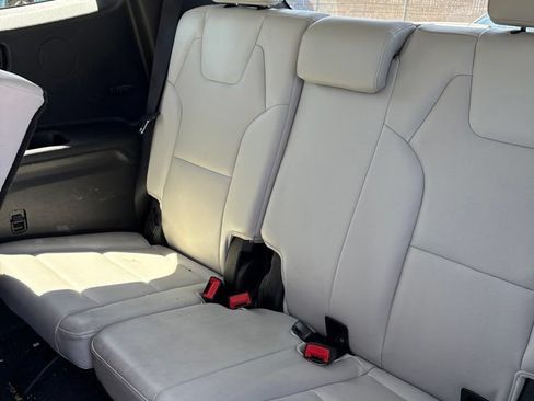 Used 2020 Kia Telluride S w/ S 8 Passenger Seating Package AWD/4WD image 11