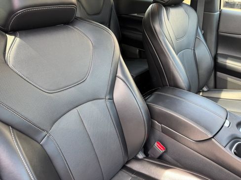 Used 2024 INFINITI QX60 Luxe AWD/4WD image 11