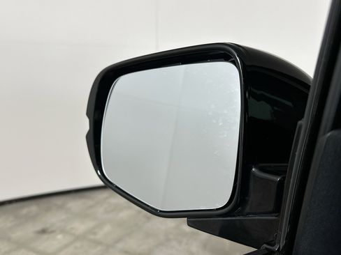 Used 2018 Honda Pilot Elite image 16