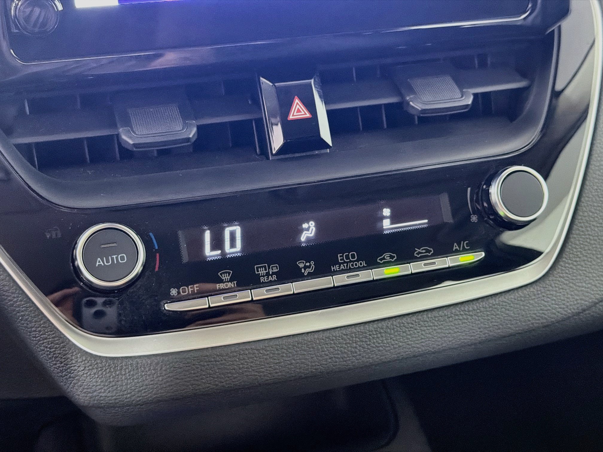 Used 2026 Toyota Corolla LE FWD image 24