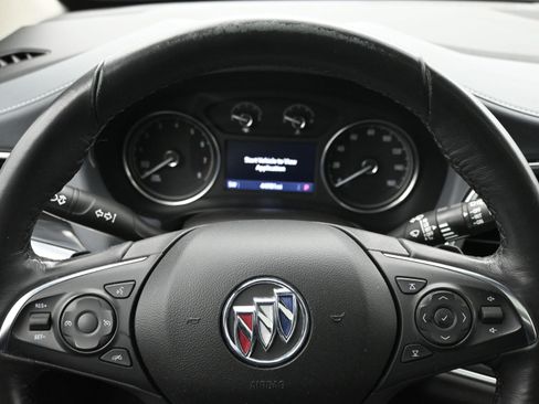 Used 2021 Buick Enclave Essence w/ Sun And Navigation Package image 17