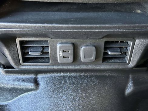 Used 2021 Chevrolet Silverado 1500 RST w/ Z71 Off-Road Package AWD/4WD image 15