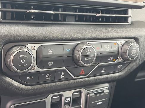 New 2026 Jeep Wrangler Unlimited Sport AWD/4WD image 20