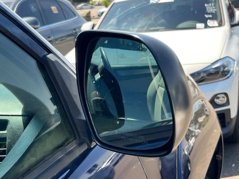 Used 2005 Toyota 4Runner SR5 AWD/4WD image 16