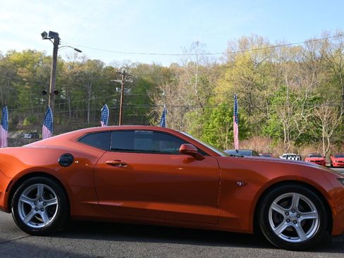 Used 2023 Chevrolet Camaro LT RWD image 6