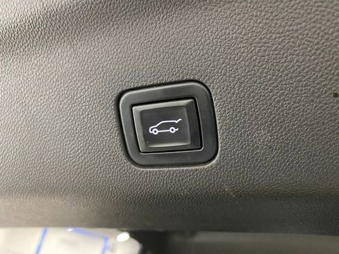 Used 2022 Chevrolet Tahoe High Country AWD/4WD image 13