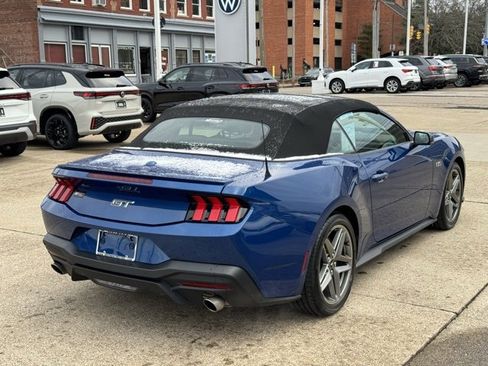 Used 2024 Ford Mustang GT Premium image 5