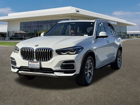 Certified 2022 BMW X5 xDrive40i image 4
