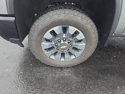 Used 2025 Chevrolet Silverado 2500 Custom w/ Custom Convenience Package