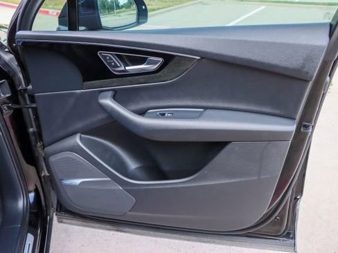 Used 2018 Audi Q7 3.0T Prestige w/ Prestige Package image 11