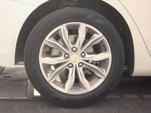 Used 2023 Chevrolet Malibu LT image 11