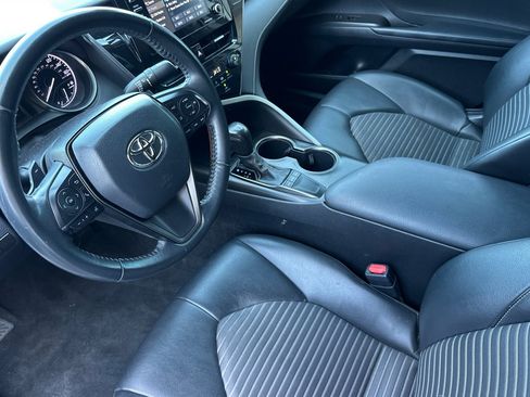 Certified 2022 Toyota Camry SE FWD image 9