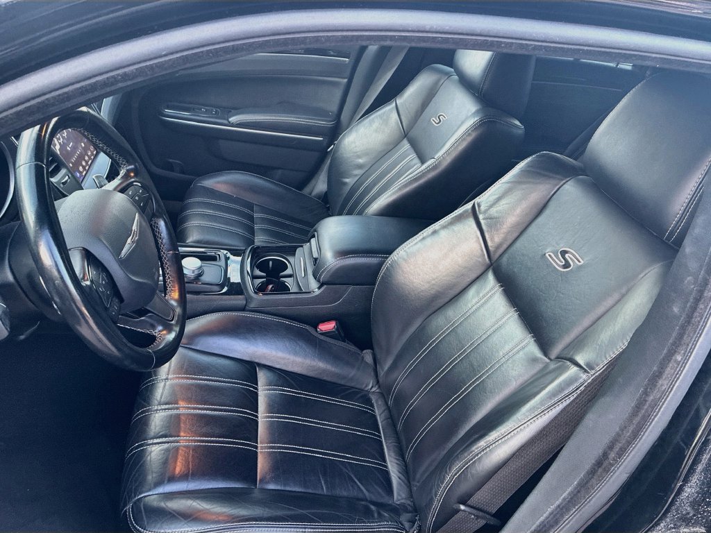 Used 2022 Chrysler 300 S RWD image 20