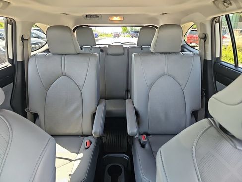 Used 2020 Toyota Highlander Platinum AWD/4WD image 27