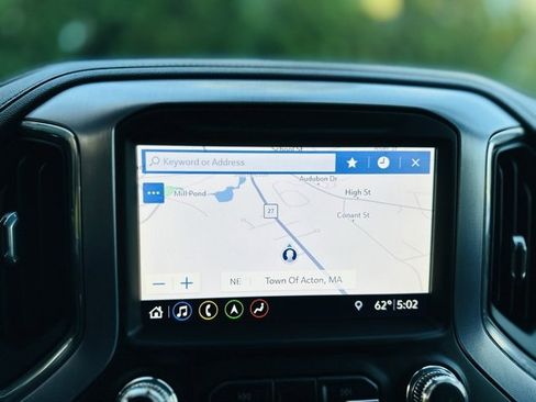 Used 2019 GMC Sierra 1500 SLT w/ SLT Premium Plus Package image 9