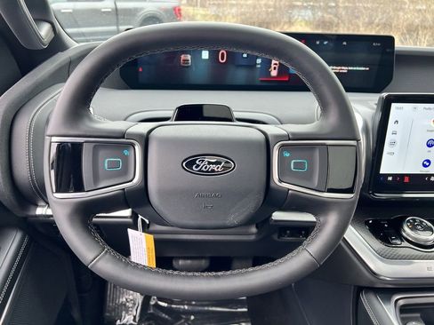New 2026 Ford Expedition Max Platinum w/ Stealth Appearance Package AWD/4WD image 10