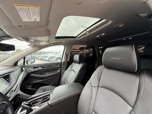 Used 2021 Buick Enclave Avenir FWD image 24