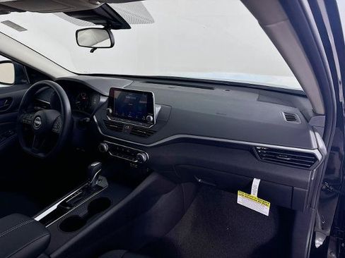 Certified 2025 Nissan Altima 2.5 S FWD image 26