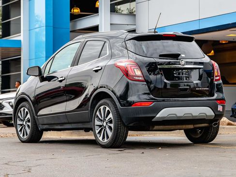 Used 2020 Buick Encore Essence image 3