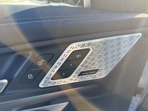 Used 2023 BMW X1 xDrive28i w/ Premium Package image 9