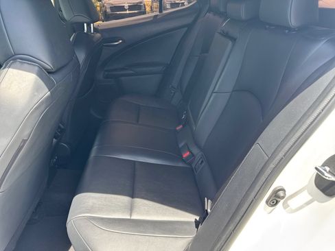 Used 2020 Lexus UX 250h w/ Premium Package AWD/4WD image 40