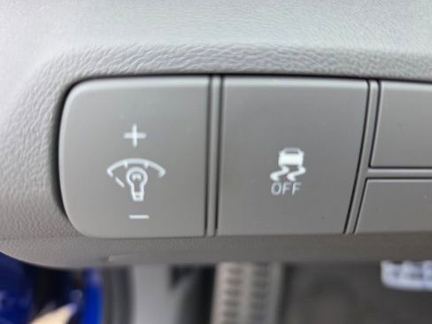 New 2025 Hyundai Elantra Sport image 16