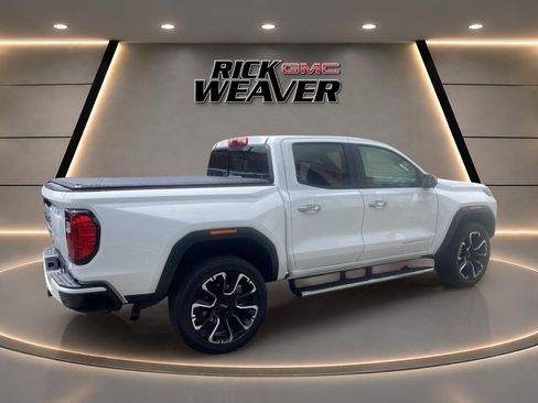 Used 2023 GMC Canyon Denali AWD/4WD image 8
