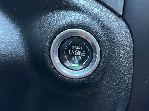 Used 2023 GMC Sierra 2500 Denali w/ Denali Ultimate Package image 23