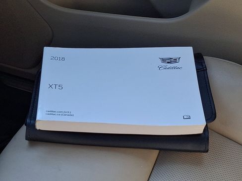 Used 2018 Cadillac XT5 Luxury w/ Driver Awareness Package AWD/4WD image 24