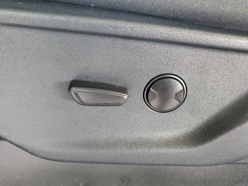 Used 2025 Ford F150 XLT w/ Equipment Group 301A Standard image 19