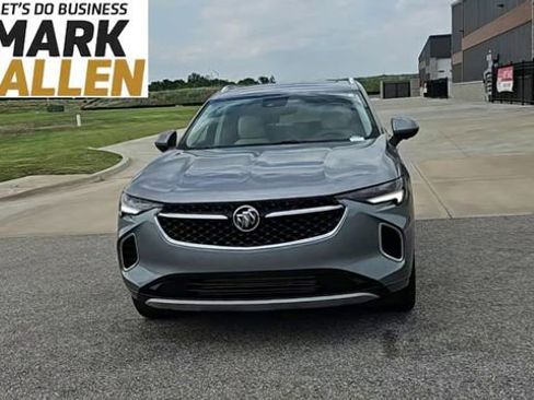 Used 2023 Buick Envision Avenir FWD image 3
