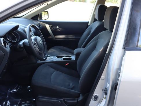 Used 2015 Nissan Rogue S w/ Convenience Package AWD/4WD image 19