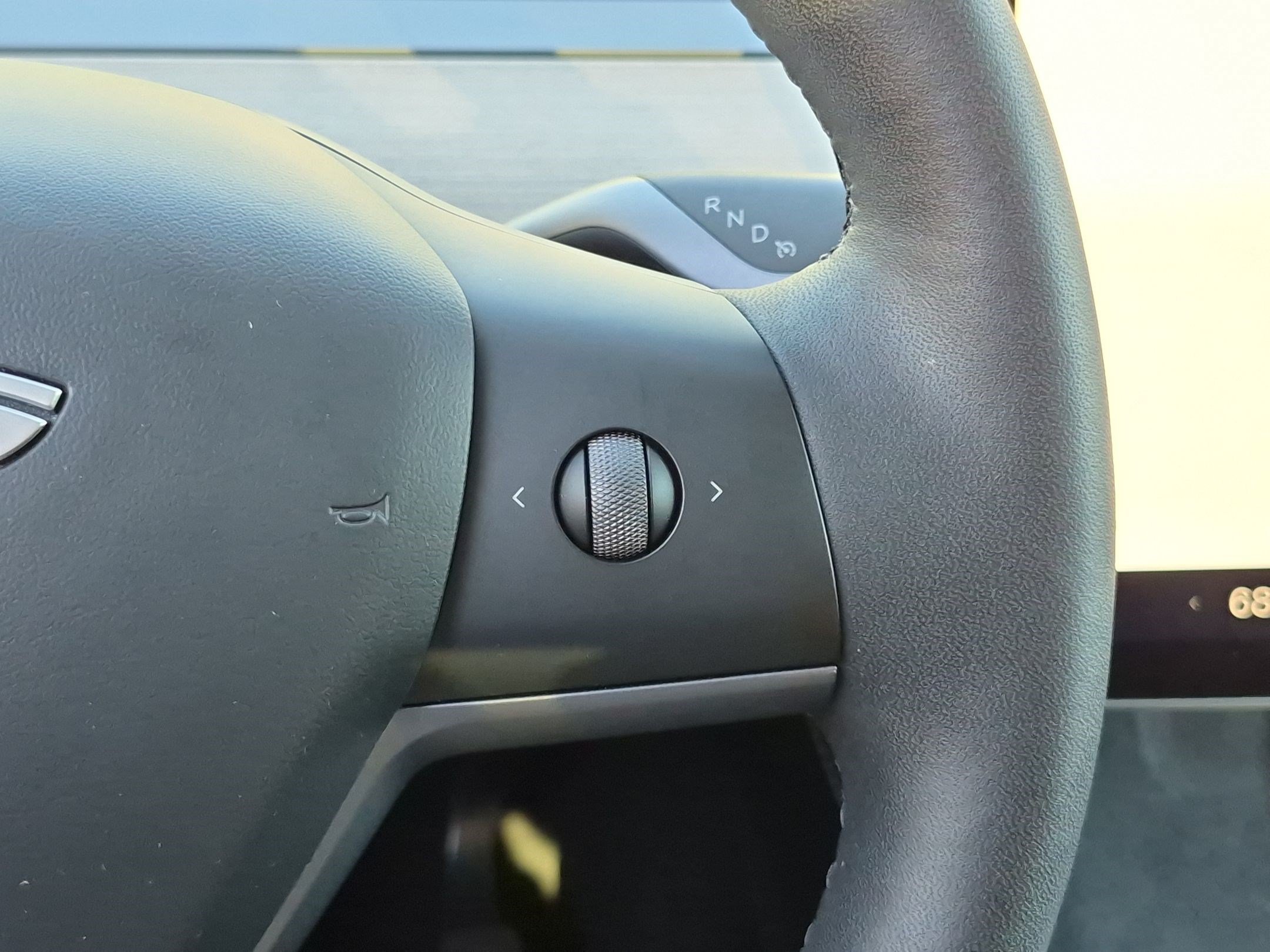 Used 2024 Tesla Model Y Long Range AWD/4WD image 15