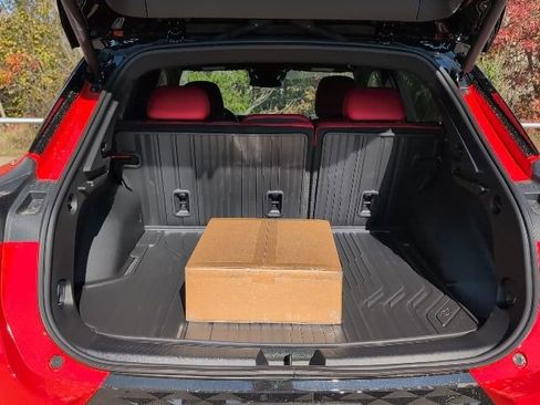 New 2026 Chevrolet Equinox EV RS image 10