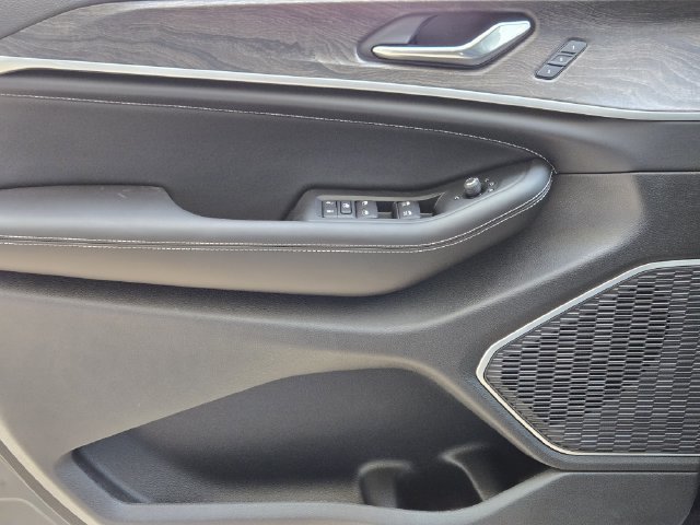 New 2027 Jeep Grand Cherokee Limited AWD/4WD image 17