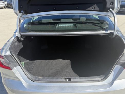 Used 2025 Toyota Camry LE FWD image 18