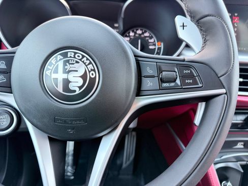 Used 2019 Alfa Romeo Stelvio Ti Sport w/ Quick Order Package 22S Sport AWD/4WD image 36